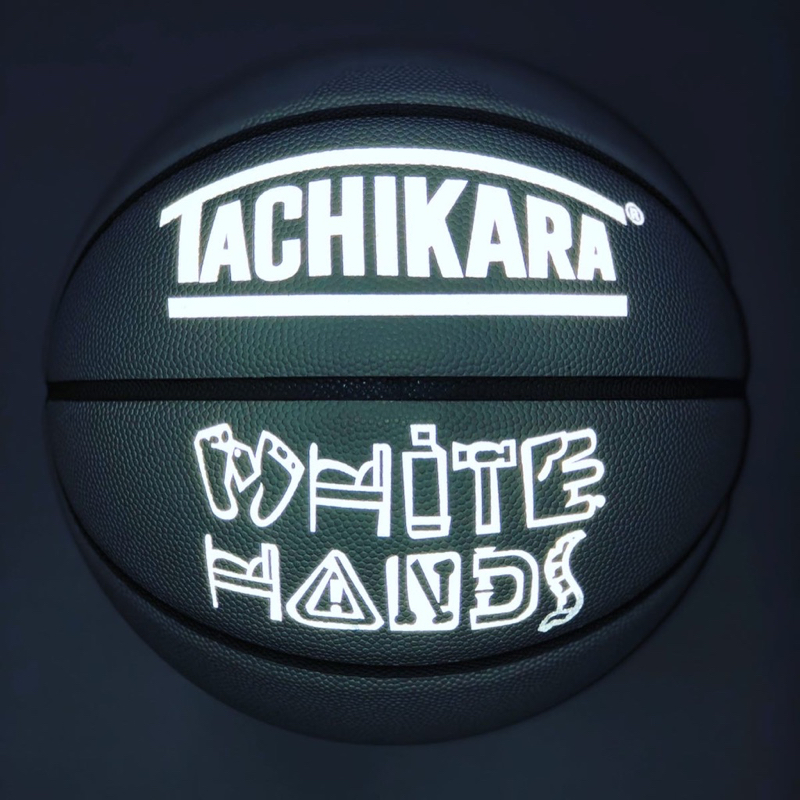 TACHIKARA_WHITEHANDS